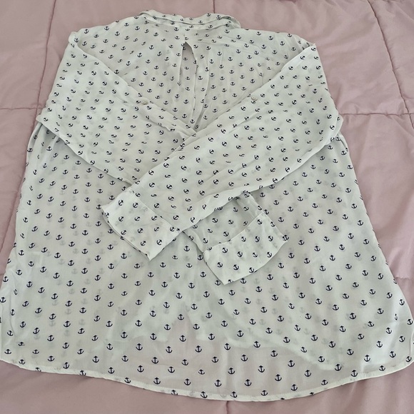 Just Living white anchor print button up roll tab sleeve shirt, size L marine - Picture 12 of 16